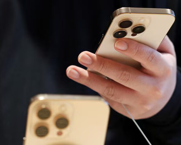 Foreign Phone Sales in China Up Slightly - April 2025