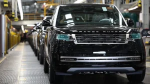 UK Car Production Hits 70-Year Low Amid Tariffs, EV Shift, and Export Challenges